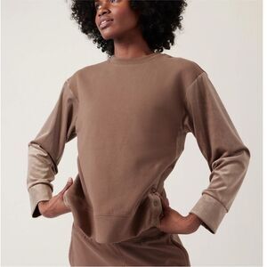 ATHLETA Retroplush Velvet Crewneck Sweatshirt
Rustic Beige